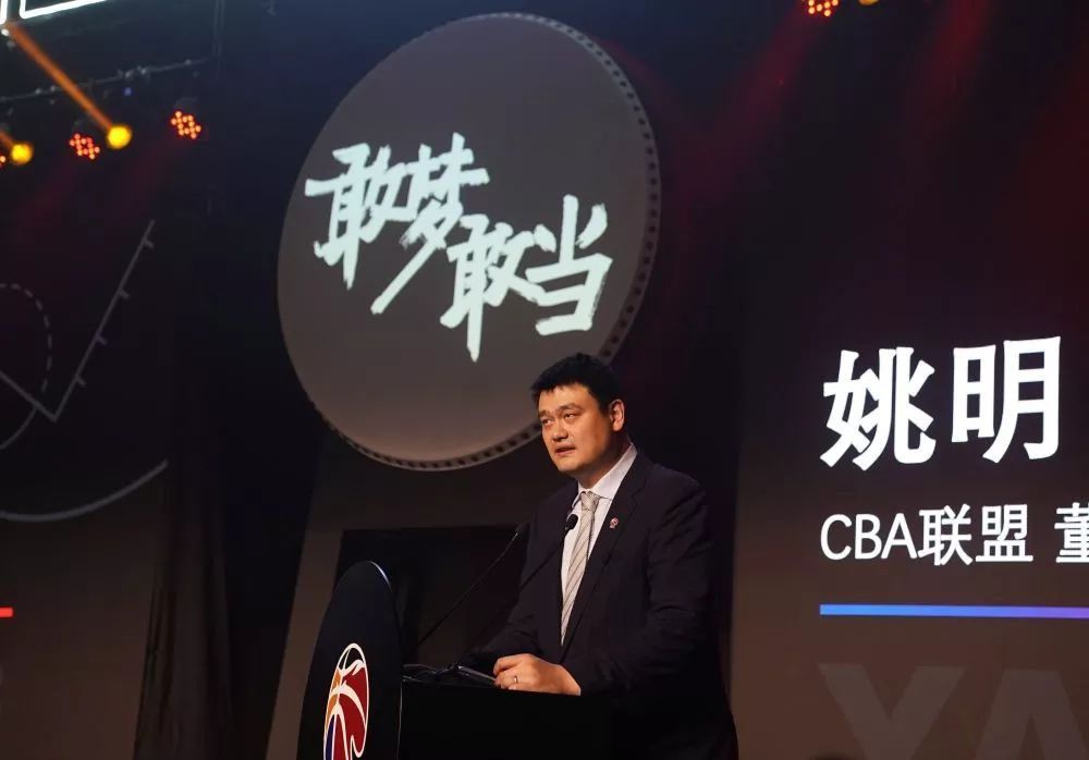 午夜视频在线免费播放