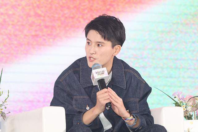 和老外3p爽粗大免费视频