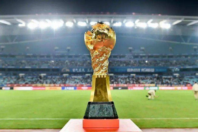 穿制服的妹妹